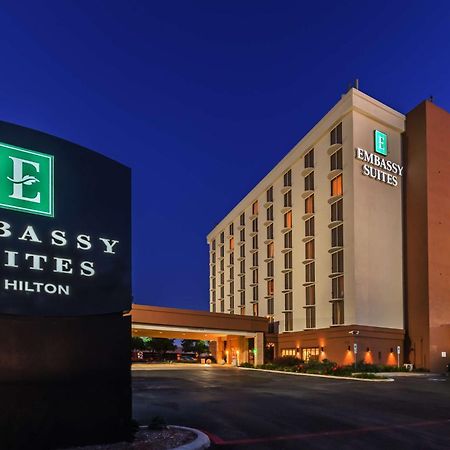 Embassy Suites By Hilton Dallas Market Center Eksteriør bilde