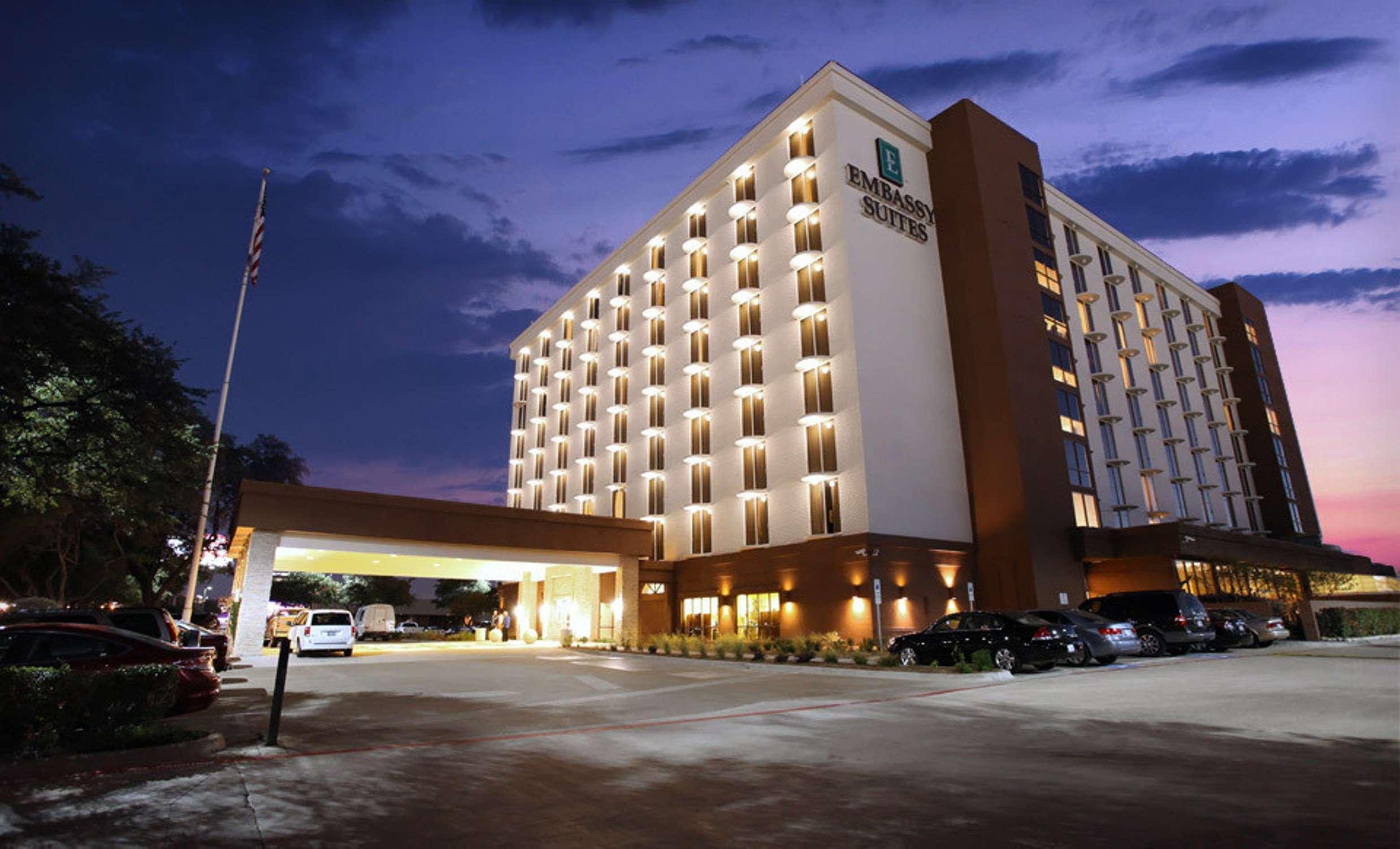 Embassy Suites By Hilton Dallas Market Center Eksteriør bilde