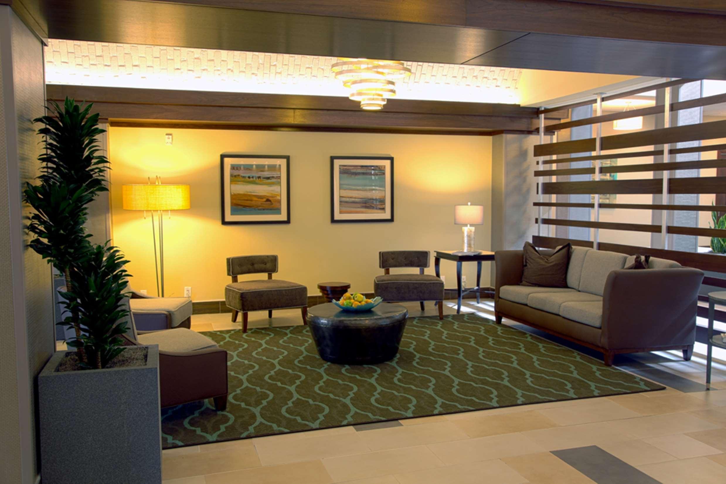 Embassy Suites By Hilton Dallas Market Center Interiør bilde