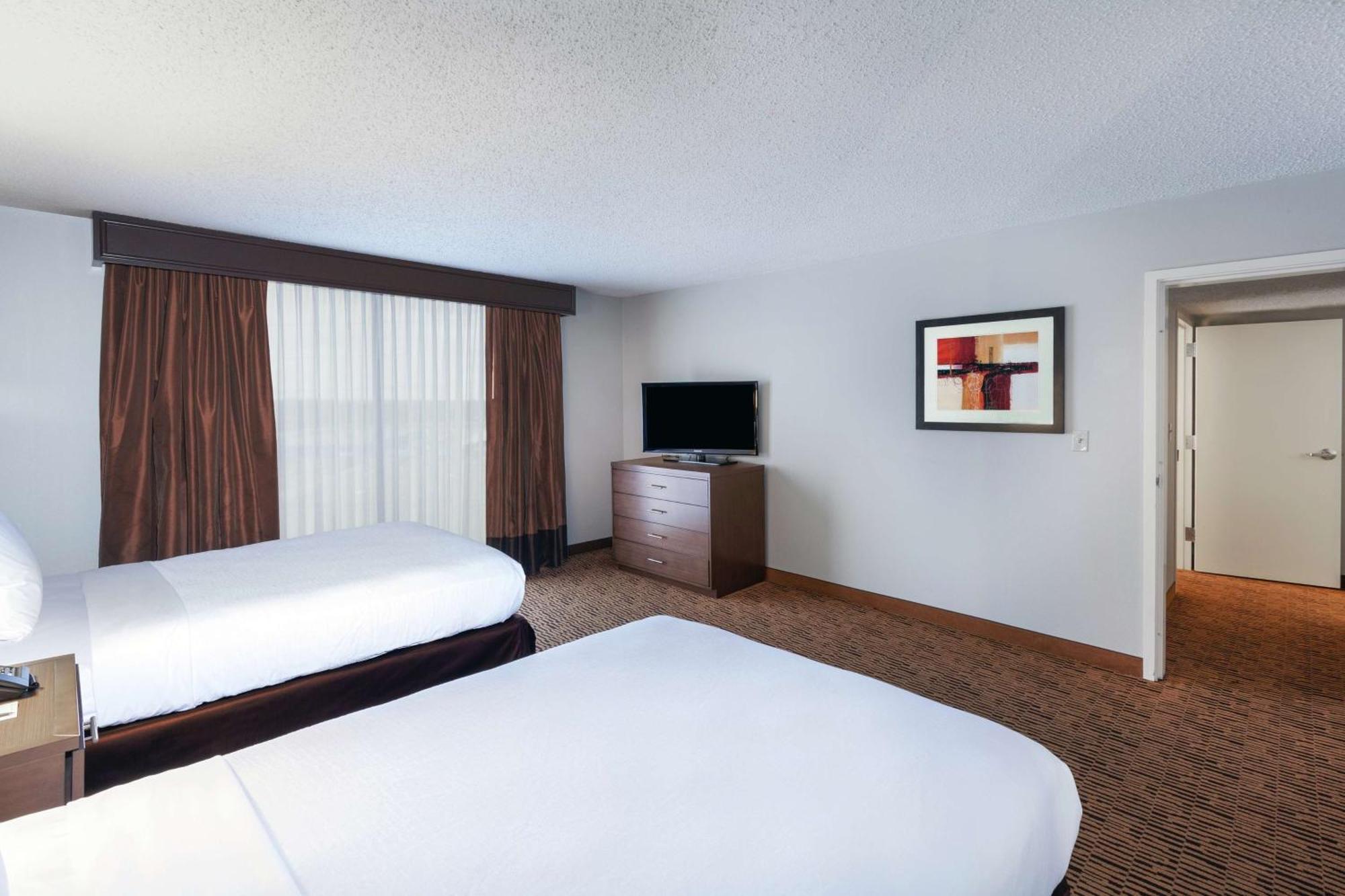 Embassy Suites By Hilton Dallas Market Center Eksteriør bilde